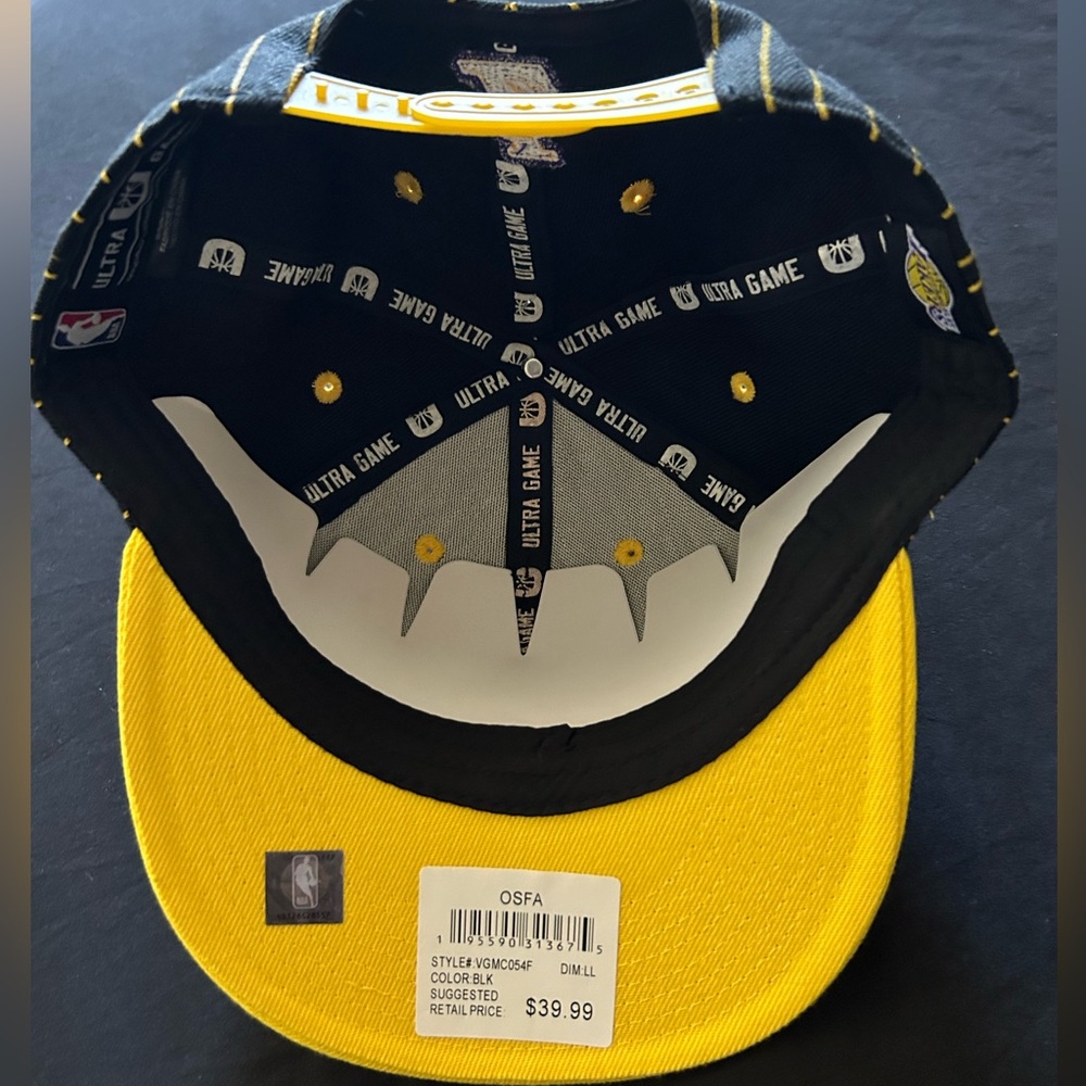 Ultra Game NBA LOS ANGELES LAKERS 1948 Snapback Hat Black w/ Gold Pinstripes NWT - Picture 2 of 4